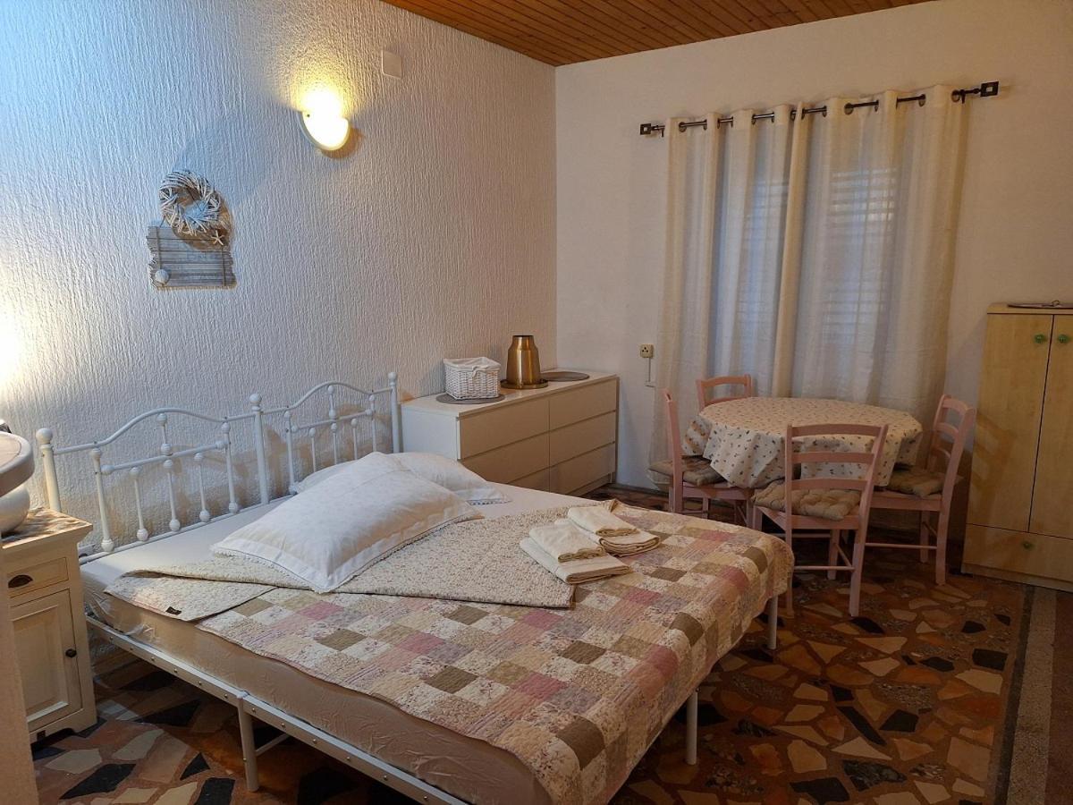 Studio Apartman Podgora Bagian luar foto